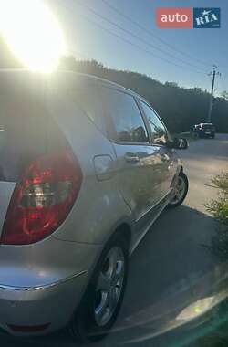 Хэтчбек Mercedes-Benz A-Class 2008 в 