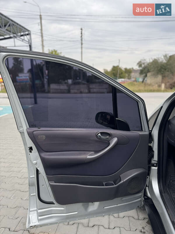 Хетчбек Mercedes-Benz A-Class 2004 в Вінниці