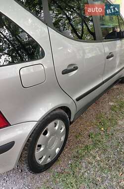 Хэтчбек Mercedes-Benz A-Class 2003 в 