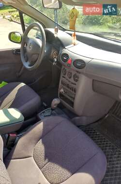 Хэтчбек Mercedes-Benz A-Class 2000 в 