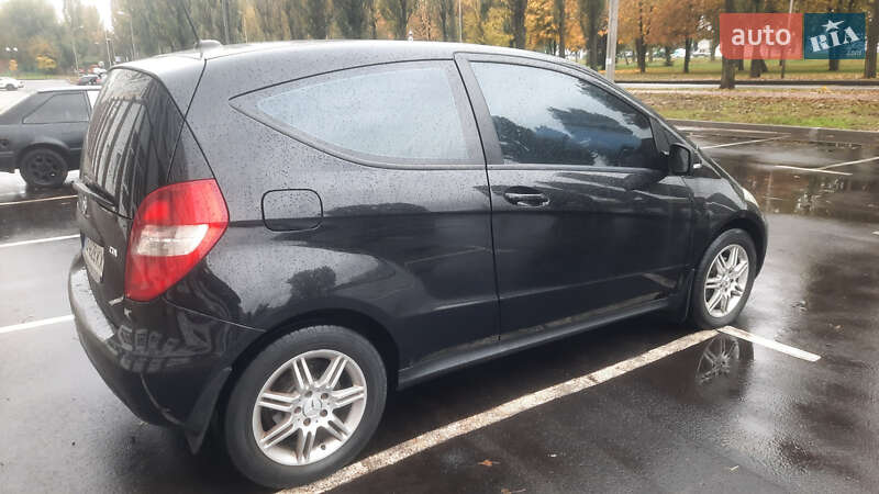 Хэтчбек Mercedes-Benz A-Class 2010 в Киеве