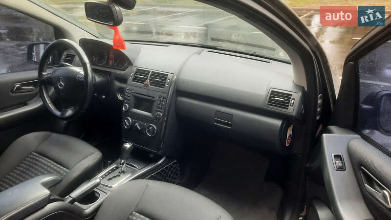Хэтчбек Mercedes-Benz A-Class 2010 в Киеве