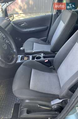 Хэтчбек Mercedes-Benz A-Class 2005 в 