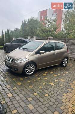Хэтчбек Mercedes-Benz A-Class 2007 в 