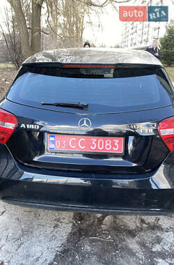 Хэтчбек Mercedes-Benz A-Class 2013 в 