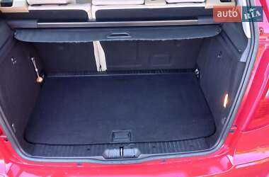 Хэтчбек Mercedes-Benz A-Class 2011 в 