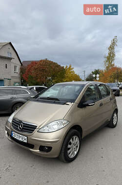 Хэтчбек Mercedes-Benz A-Class 2005 в  фото 2 Хэтчбек Mercedes-Benz A-Class 2005 в