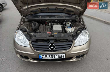 Хэтчбек Mercedes-Benz A-Class 2005 в  фото 12 Хэтчбек Mercedes-Benz A-Class 2005 в