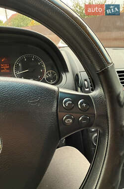 Хэтчбек Mercedes-Benz A-Class 2005 в  фото 26 Хэтчбек Mercedes-Benz A-Class 2005 в