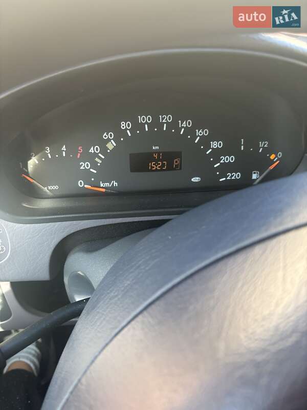 Купе Mercedes-Benz A-Class 2004 в Софиевской Борщаговке