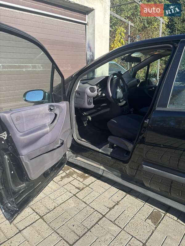 Купе Mercedes-Benz A-Class 2004 в Софиевской Борщаговке