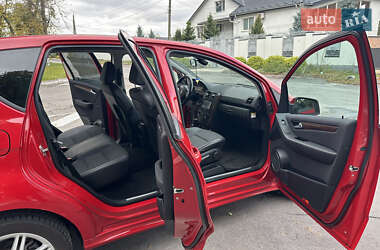 Хэтчбек Mercedes-Benz A-Class 2011 в 