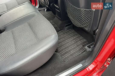 Хэтчбек Mercedes-Benz A-Class 2011 в 