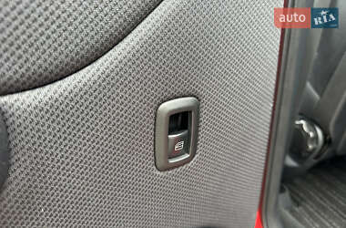 Хэтчбек Mercedes-Benz A-Class 2011 в 