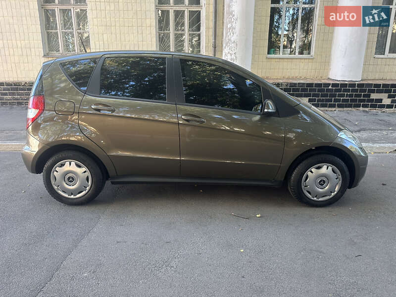 Хэтчбек Mercedes-Benz A-Class 2010 в Прилуках фото 5 Хэтчбек Mercedes-Benz A-Class 2010 в Прилуках