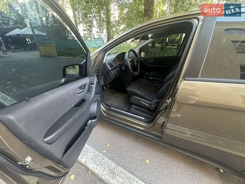 Хэтчбек Mercedes-Benz A-Class 2010 в Прилуках фото 9 Хэтчбек Mercedes-Benz A-Class 2010 в Прилуках