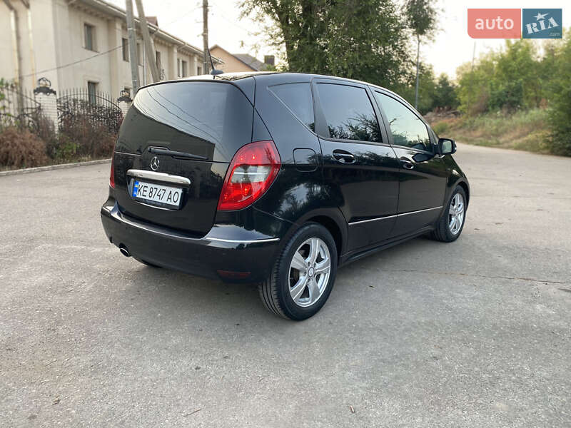 Хэтчбек Mercedes-Benz A-Class 2010 в Кривом Роге фото 4 Хэтчбек Mercedes-Benz A-Class 2010 в Кривом Роге