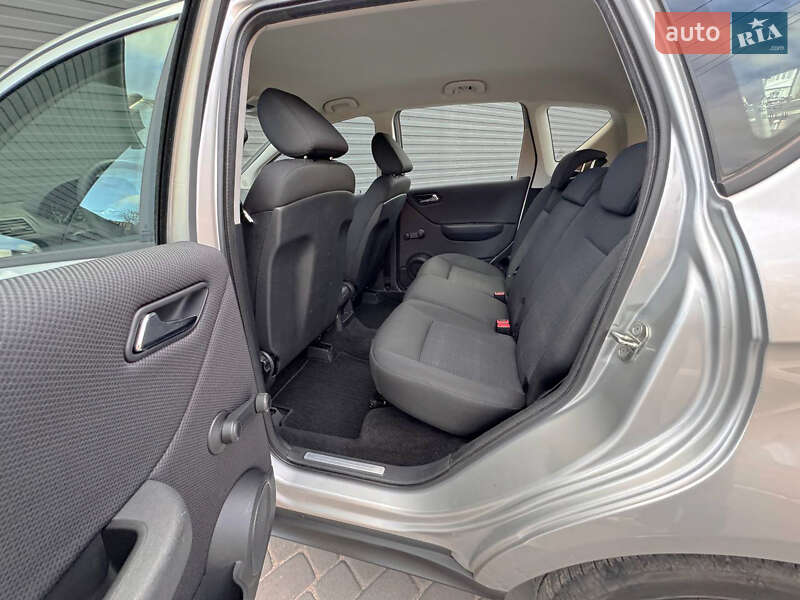 Хэтчбек Mercedes-Benz A-Class 2011 в Каменском