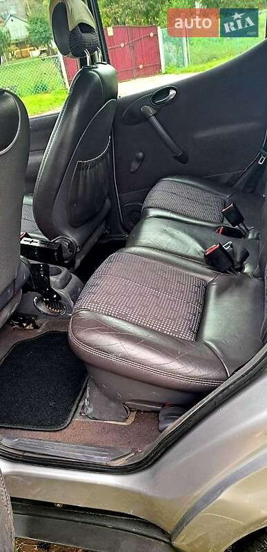 Хэтчбек Mercedes-Benz A-Class 1998 в Ровно фото 3 Хэтчбек Mercedes-Benz A-Class 1998 в Ровно