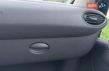 Хэтчбек Mercedes-Benz A-Class 2003 в 