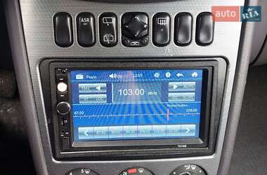 Хэтчбек Mercedes-Benz A-Class 2003 в 