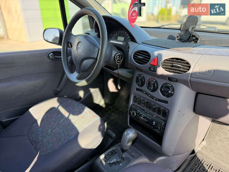 Хэтчбек Mercedes-Benz A-Class 2000 в Хусте