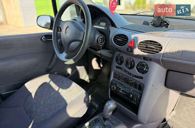 Хетчбек Mercedes-Benz A-Class 2000 в 