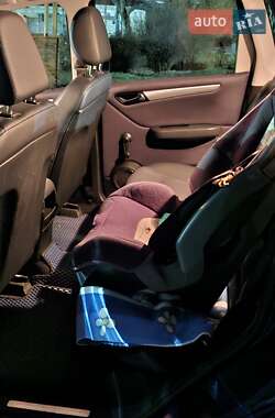 Хэтчбек Mercedes-Benz A-Class 2009 в 