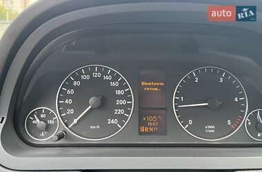 Хетчбек Mercedes-Benz A-Class 2010 в 
