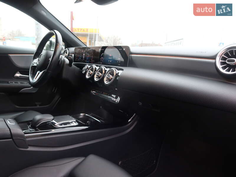 Седан Mercedes-Benz A-Class 2019 в Одессе