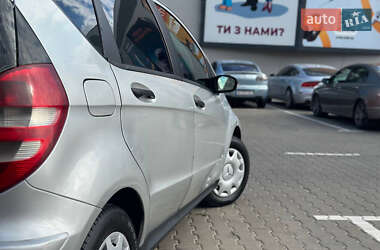 Хетчбек Mercedes-Benz A-Class 2006 в  фото 6 Хетчбек Mercedes-Benz A-Class 2006 в