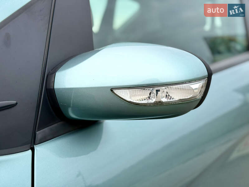 Хэтчбек Mercedes-Benz A-Class 2006 в Тернополе фото 16 Хэтчбек Mercedes-Benz A-Class 2006 в Тернополе