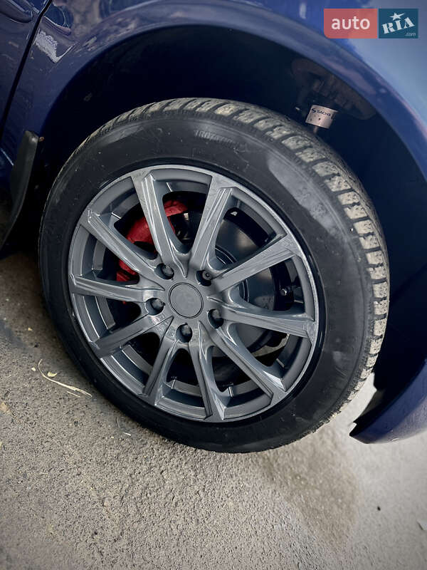 Хэтчбек Mercedes-Benz A-Class 2000 в Черноморске фото 8 Хэтчбек Mercedes-Benz A-Class 2000 в Черноморске