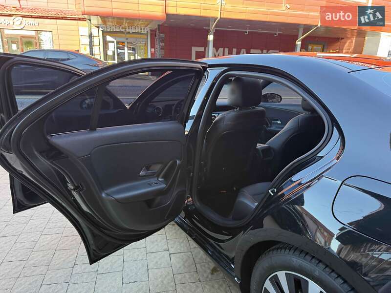 Седан Mercedes-Benz A-Class 2020 в Львові фото 29 Седан Mercedes-Benz A-Class 2020 в Львові