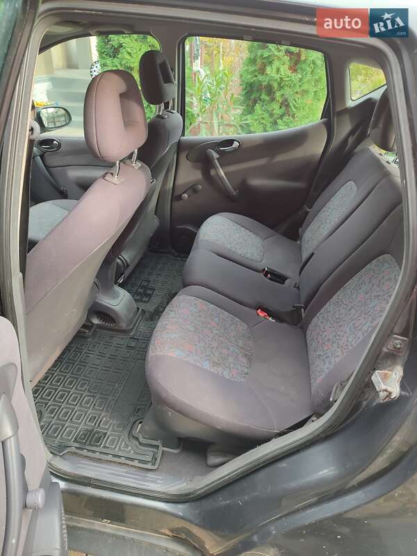 Хэтчбек Mercedes-Benz A-Class 2000 в Шиловцы фото 3 Хэтчбек Mercedes-Benz A-Class 2000 в Шиловцы