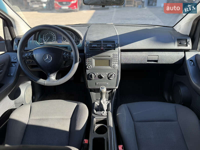 Хетчбек Mercedes-Benz A-Class 2009 в Одесі фото 39 Хетчбек Mercedes-Benz A-Class 2009 в Одесі