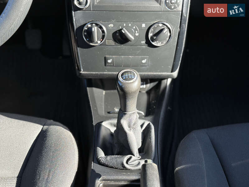 Хетчбек Mercedes-Benz A-Class 2009 в Одесі фото 42 Хетчбек Mercedes-Benz A-Class 2009 в Одесі