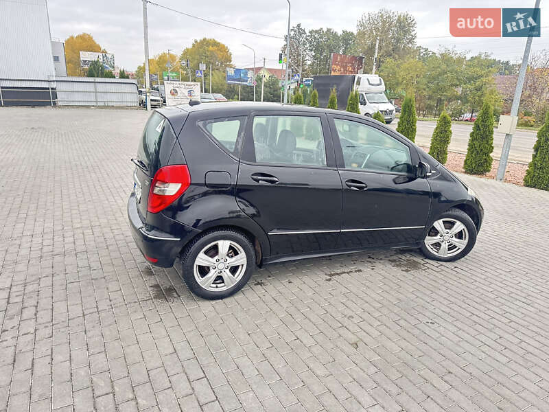 Хетчбек Mercedes-Benz A-Class 2009 в Києві фото 10 Хетчбек Mercedes-Benz A-Class 2009 в Києві