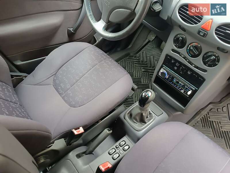 Хэтчбек Mercedes-Benz A-Class 2000 в Виннице фото 16 Хэтчбек Mercedes-Benz A-Class 2000 в Виннице