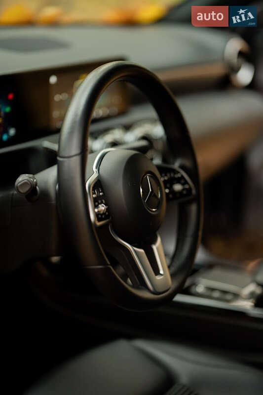 Хэтчбек Mercedes-Benz A-Class 2021 в Киеве фото 40 Хэтчбек Mercedes-Benz A-Class 2021 в Киеве