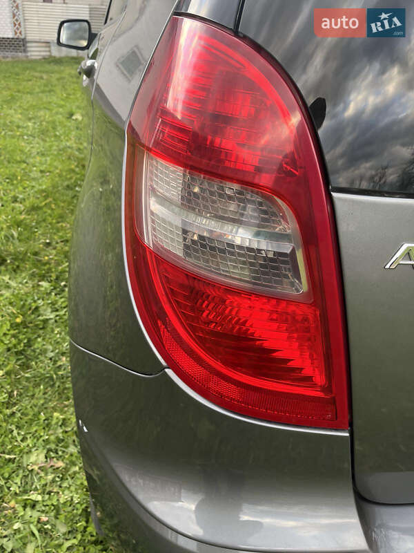 Хэтчбек Mercedes-Benz A-Class 2011 в Коломые фото 4 Хэтчбек Mercedes-Benz A-Class 2011 в Коломые