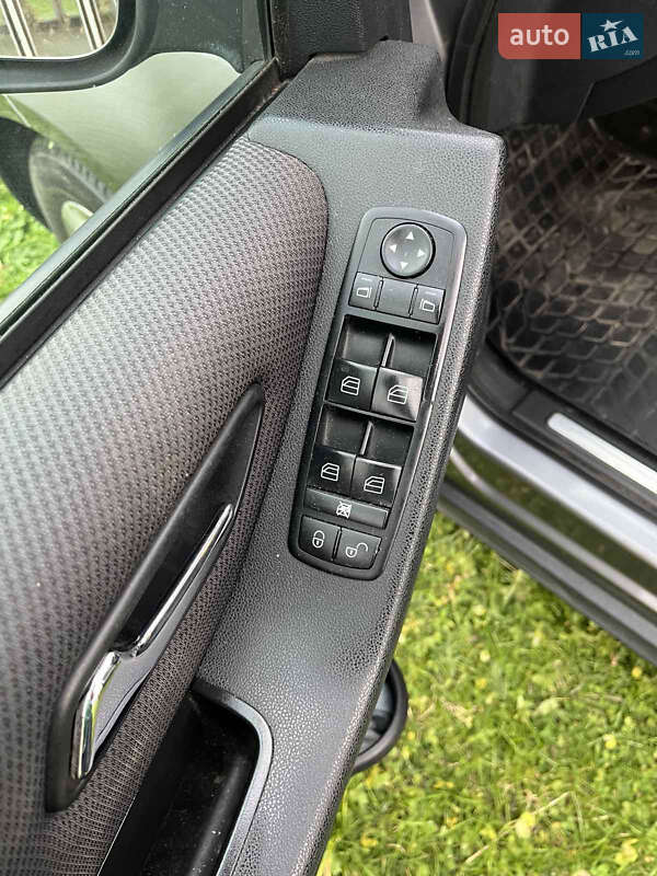 Хэтчбек Mercedes-Benz A-Class 2011 в Коломые фото 20 Хэтчбек Mercedes-Benz A-Class 2011 в Коломые