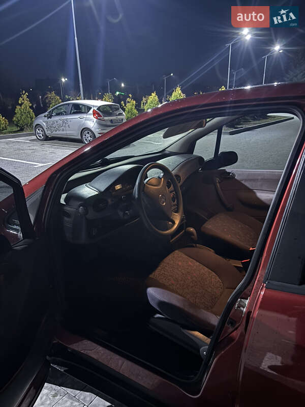 Хэтчбек Mercedes-Benz A-Class 2000 в Мостиске