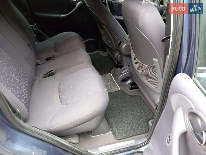 Хэтчбек Mercedes-Benz A-Class 2001 в Волочиске фото 18 Хэтчбек Mercedes-Benz A-Class 2001 в Волочиске