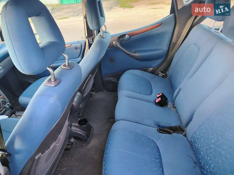 Хетчбек Mercedes-Benz A-Class 2003 в Черняхові фото 12 Хетчбек Mercedes-Benz A-Class 2003 в Черняхові