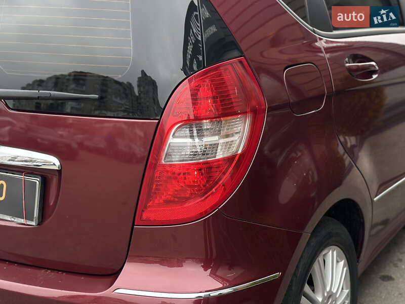 Хэтчбек Mercedes-Benz A-Class 2009 в Шептицькому
