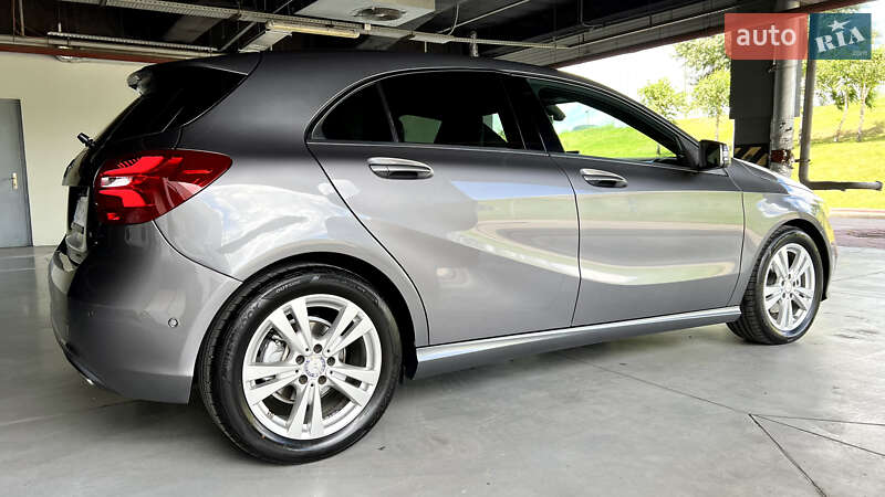 Хетчбек Mercedes-Benz A-Class 2017 в Звягелі