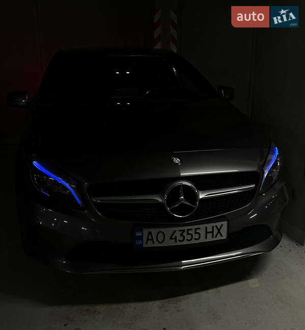 Хетчбек Mercedes-Benz A-Class 2017 в Звягелі