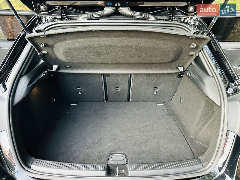 Хэтчбек Mercedes-Benz A-Class 2019 в Лохвице