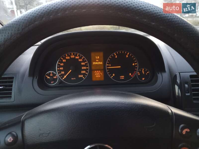Хетчбек Mercedes-Benz A-Class 2005 в Хмельницькому фото 20 Хетчбек Mercedes-Benz A-Class 2005 в Хмельницькому